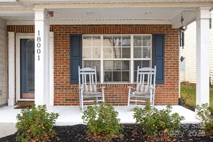 18001 Bluff Inlet Rd, Cornelius, NC 28031 - Photo 4