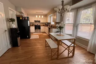 2913 Summerland Dr, Charlotte, NC 28105 - Photo 4