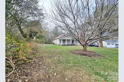 811 Sulphur Springs Road, Hiddenite, NC 28636 - Photo 4