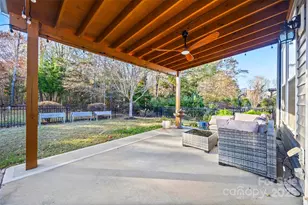 1541 Hedge Apple Rd, Clover, SC 29710 - Photo 32