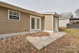 3133 Amay James Ave, Charlotte, NC 28208 - Photo 18