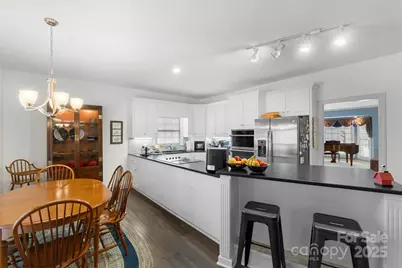 168 Game Trail, Thomasville, NC 27360 - Photo 8