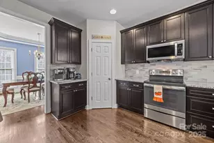 15904 Fuller Pl, Charlotte, NC 28277 - Photo 18