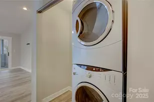 525 N Graham St, Charlotte, NC 28202 - Photo 18