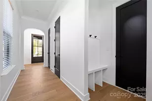 315 E Peterson Dr, Charlotte, NC 28217 - Photo 10