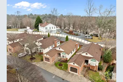 125 Exeter Court, Hendersonville, NC 28791 - Photo 42