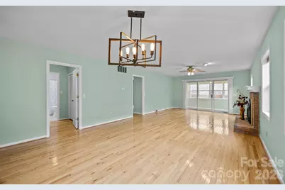 125 Exeter Court, Hendersonville, NC 28791 - Photo 24