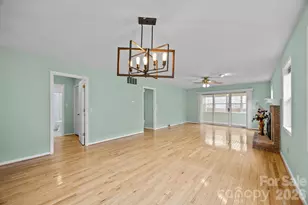 125 Exeter Ct, Hendersonville, NC 28791 - Photo 24