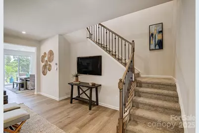 9212 Pagoda Oak Drive, Charlotte, NC 28269 - Photo 16