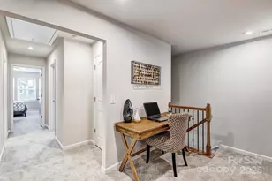 9216 Pagoda Oak Dr, Charlotte, NC 28269 - Photo 14