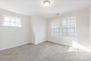 9341 Glenburn Ln, Charlotte, NC 28278 - Photo 32