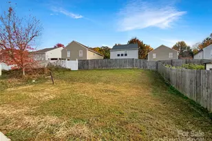 2220 Brandybuck Ln, Charlotte, NC 28269 - Photo 6