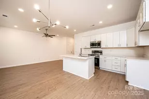 1449 4th St SW, Hickory, NC 28602 - Photo 4