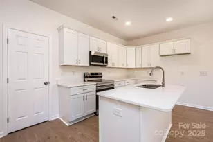 1449 4th St SW, Hickory, NC 28602 - Photo 6