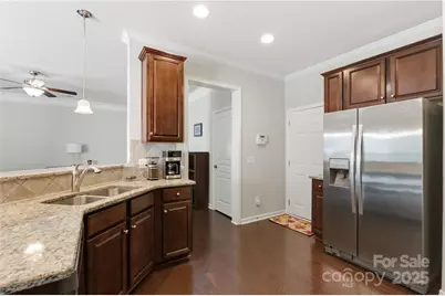 2541 Royal York Avenue, Charlotte, NC 28210 - Photo 8