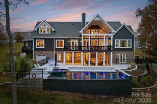 16312 Cozy Cove Rd, Charlotte, NC 28278 - Photo 2