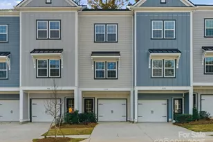 3132 Butler Hl Dr, Matthews, NC 28105 - Photo 2