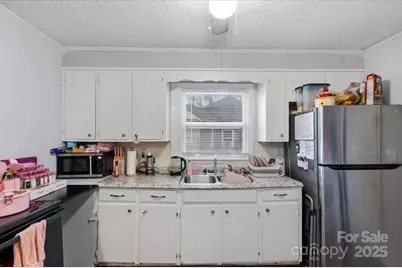 401 N Myrtle Street, Gastonia, NC 28052 - Photo 6