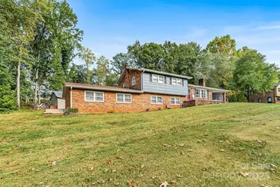 304 Parlier Avenue NE, Conover, NC 28613 - Photo 2