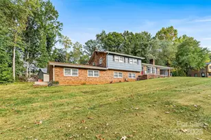 304 Parlier Ave NE, Conover, NC 28613 - Photo 2