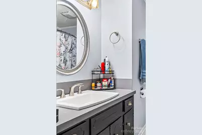 304 Parlier Avenue NE, Conover, NC 28613 - Photo 12