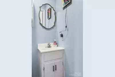 304 Parlier Avenue NE, Conover, NC 28613 - Photo 20