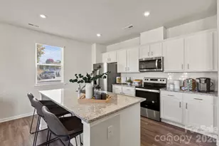 239 Bezelle Ave, York, SC 29745 - Photo 6