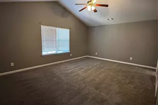 8719 Oak Dr NE, Charlotte, NC 28269 - Photo 16