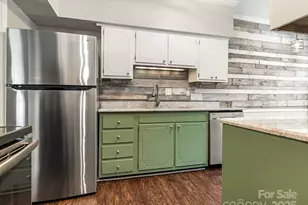 5917 Quail Hollow Rd, Charlotte, NC 28210 - Photo 12