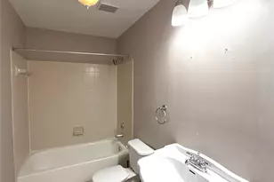 2518 Cranbrook Ln, Charlotte, NC 28207 - Photo 10