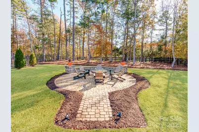 2412 Napa Valley Drive, Waxhaw, NC 28173 - Photo 4