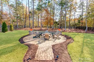 2412 Napa Valley Dr, Waxhaw, NC 28173 - Photo 4