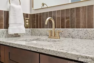 3909 Brownes Ferry Rd, Charlotte, NC 28269 - Photo 18