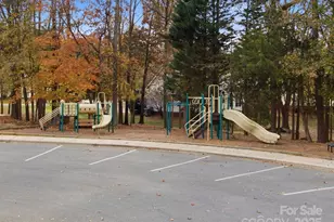 3909 Brownes Ferry Rd, Charlotte, NC 28269 - Photo 44