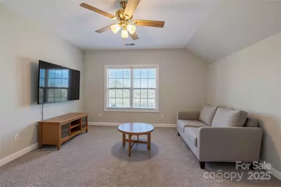 3214 Grandeur Road, Charlotte, NC 28269 - Photo 4