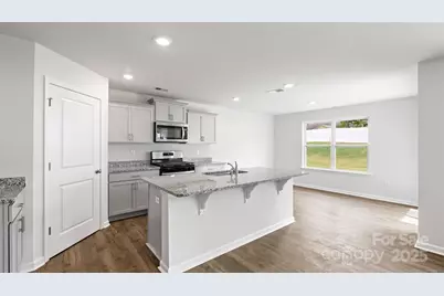 25 Caroline Valley Lane, Hendersonville, NC 28792 - Photo 4