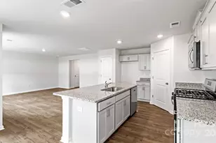 25 Caroline Vly Ln, Hendersonville, NC 28792 - Photo 6