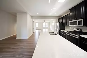 2550 Grantham Pl, Fort Mill, SC 29715 - Photo 6