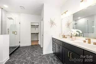 1802 Vinton St, Charlotte, NC 28216 - Photo 16