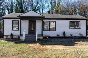 204 22nd Ave NE, Hickory, NC 28601 - Photo 2