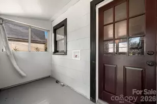 204 22nd Ave NE, Hickory, NC 28601 - Photo 16