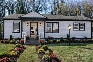 204 22nd Ave NE, Hickory, NC 28601 - Photo 1