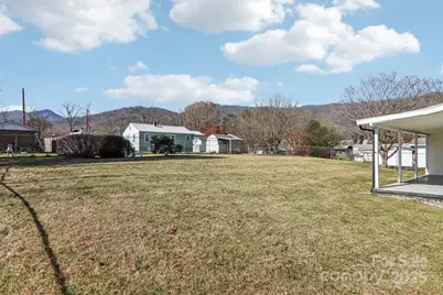 100 Hyatt Street, Waynesville, NC 28786 - Photo 36