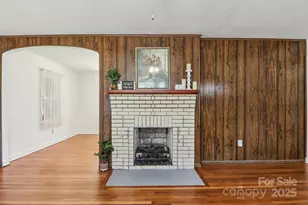 100 Hyatt St, Waynesville, NC 28786 - Photo 8