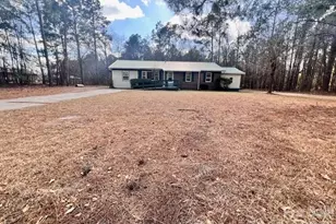 405 W Inwood St, Bethune, SC 29009 - Photo 2