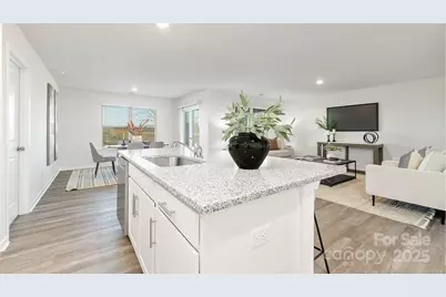 5026 Shallow Brook Drive, Charlotte, NC 28215 - Photo 4