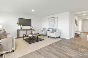 5026 Shallow Brk Dr, Charlotte, NC 28215 - Photo 10