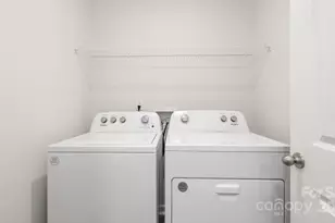 5026 Shallow Brk Dr, Charlotte, NC 28215 - Photo 20