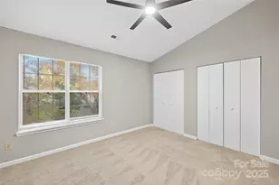 6407 Windsor Gate Ln, Charlotte, NC 28215 - Photo 14