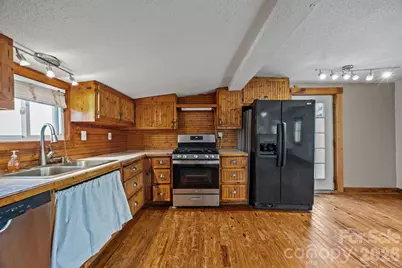 99 Wakefield Drive, Hendersonville, NC 28792 - Photo 12